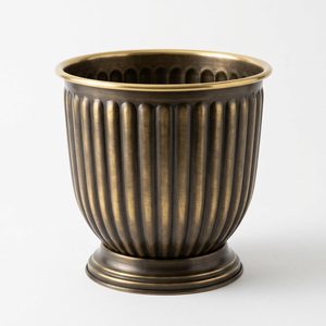 Nouvelle conception de jardinière en laiton de 24 cm pour la décoration de la maison, les hôtels et les mariages - Product Image 1
