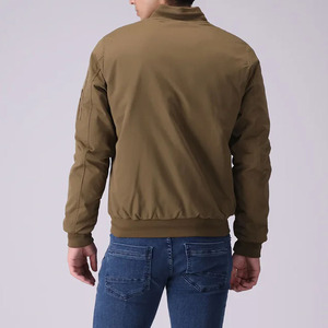 เสื้อแจ็คเก็ตบอมเบอร์สีกากีสำหรับผู้ชาย แบบลำลอง มีซิป คอตั้ง ทรงปกติ ผลิตจากโพลีเอสเตอร์/ไนลอน ระบายอากาศได้ดี บุด้วยผ้าฟลีซ เหมาะสำหรับใส่ช่วงฤดูใบไม้ร่วง - Product Image 6
