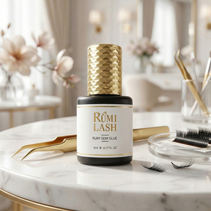 [RUMILASH] Adhesivo para Extensiones de Pestañas RUMI de Velocidad Semi-Moderada para un Manejo Preciso y una Larga Duración de las Pestañas - Product Image 1