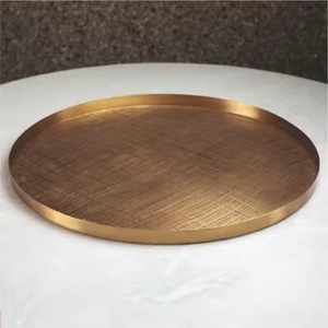 Assiette de présentation en laiton pour la maison, base de table décorative élégante pour mariage, fête, restaurant, hôtel, décoration de salle à manger - Product Image 1