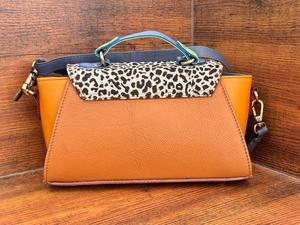 Sac en cuir recyclé sac à main en cuir fait à la main pour les femmes Western en cuir coloré petit sac à bandoulière sacs à bandoulière - Product Image 5