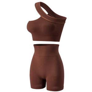 Conjunto de Yoga de 2 Piezas con Hombro Descubierto y Cintura Alta, Shorts de Color Sólido, Elástico y Sin Costuras para Entrenamiento - Product Image 3