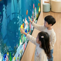 Pantalla LED Interactiva con Sensor de Proyección y Software de Dibujo Táctil para Cafetería Infantil con Temática Submarina, Personalizable