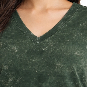 T-shirt pour femme, col en V uni, manches courtes, tissu doux, décontracté, léger, respirant, pour tous les jours - Product Image 4