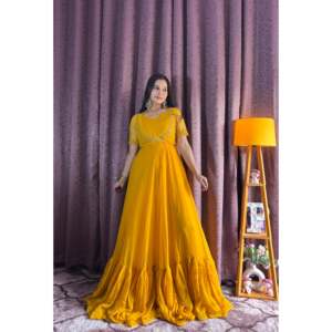 ชุดเดรสงานเลี้ยงดีไซเนอร์ ไซส์ XL แบบ Anarkali พร้อมเสื้อคลุม Koti สวยงาม - Product Image 2