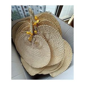 Éventail artisanal en feuille de palmier naturelle, écologique, broderie florale, art populaire traditionnel, tissage naturel, souvenir artisanal 99 GOLD DATA - Product Image 5