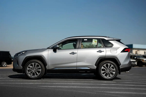 NOUVEAU 2025 TOYOTA RAV4 ADVENTURE 0 KM 5 PLACES 4 CYLINDRES 199 CV TRANSMISSION AUTOMATIQUE - Product Image 3