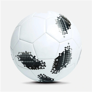 Ballons de football professionnels de haute qualité, cousus à la machine, taille 5 personnalisée, ballon de football en PVC, design et logo personnalisés - Product Image 3