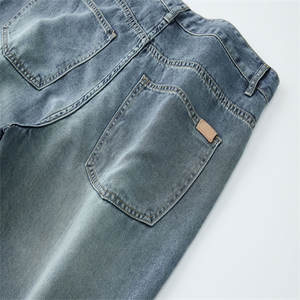 Jeans de Hombre de Pierna Recta, Corte Regular, Color Azul Claro Lavado, Diseño a Cuadros, 100% Algodón, Secado Rápido, Transpirables, Última Tendencia - Product Image 3