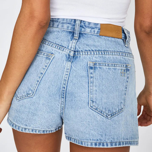 Shorts de Mezclilla Azules para Mujer, Cintura Alta, Estilo Bermuda, Vintage, Hechos de Algodón, Diseño Personalizado - Product Image 4