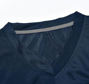 Camiseta Deportiva Atlética de Poliéster Ligero para Mujer, Cuello en V, Manga Corta, Diseño Transpirable de Malla - Product Image 3