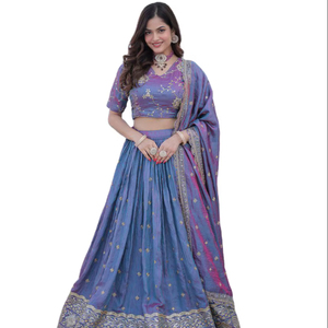 Lehenga Choli Traditionnel Brodé de Paillettes et de Zari, en Fausse Fourrure de Créateur, Fait Main, Idéal pour Mariages et Soirées – Meilleure Vente - Product Image 1