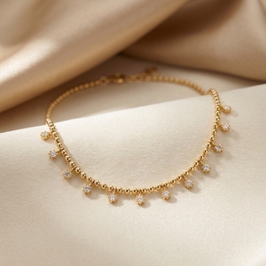 Collier choker minimaliste en or jaune 10k avec perles et diamants CVD, délicat, pour demoiselle d'honneur, bijoux en diamant. - Product Image 1