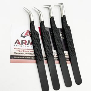 Pinzas para Extensión de Pestañas Ecológicas con Punta Larga Aislante de 45 Grados, Recubrimiento en Polvo Negro, Sostenibles, con Etiqueta Privada - Product Image 2