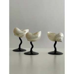 Solution élégante et moderne pour les boissons, en forme de coquillage et en verre, qui rehausse l'ambiance grâce à un design artistique. - Product Image 6