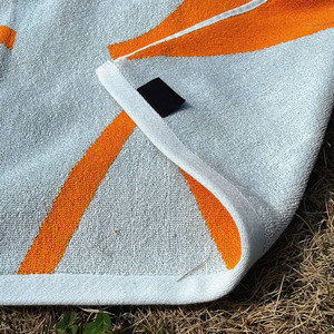 Toalla de Playa y Baño de Algodón Jacquard Ecológica con Logotipo Personalizado (Alibaba), de Secado Rápido, Absorbente, a Rayas, Rectangular, para Piscina y Viajes - Product Image 5