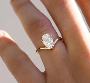 Bague de mariage élégante en diamant de laboratoire de haute qualité pour un anniversaire ou un cadeau de fiançailles, disponible à un prix avantageux - Product Image 4