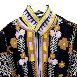 Chaqueta de Algodón Tejida con Bordado Floral Tradicional para Mujer, Cuello Mandarín, Hecha a Mano, Manga Larga, Invierno, A2ZCraftBazar - Product Image 4