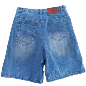 กางเกงยีนส์ขาสั้นทรงหลวมสไตล์โกธิคสำหรับผู้ชาย ดีไซน์สุดฮิต ระบายอากาศได้ดี ผ้าเดนิมเนื้อหนา ทรงวินเทจ  ผลิตตามสั่งจากโรงงาน - Product Image 4