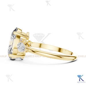 Anillo de compromiso de tres piedras con diamantes CVD cultivados en laboratorio, corte ovalado y marquesa, oro macizo - Product Image 3