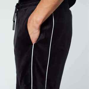 Pantalones Cortos de Terciopelo para Hombre de Calidad Premium y Secado Rápido, Modernos, Suaves y Perfectos para un Look Informal y Cómodo para el Día a Día - Product Image 3