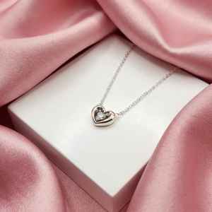Collier pendentif en argent moissanite avec pierre flottante en forme de cœur, bijou d'amour, cadeau pour elle - Product Image 2