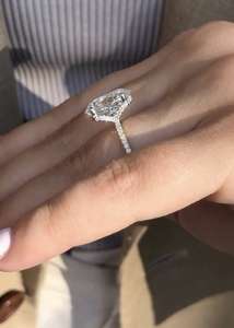 Bague élégante et magnifique en moissanite plaquée rhodium, style hip-hop, avec pierres claires, pour fiançailles et événements masculins - Product Image 4