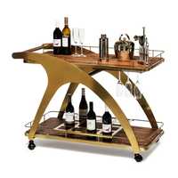 Chariot de service de luxe en laiton antique en forme de S, 3 niveaux, avec porte-vin, porte-verres et plateau en marbre