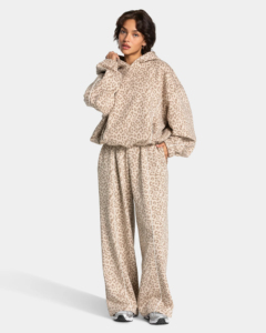 Ensemble de survêtement deux pièces pour femme, imprimé léopard délavé à l'acide, 100 % coton, coupe oversize, style streetwear, éco-responsable, blanc - Product Image 6