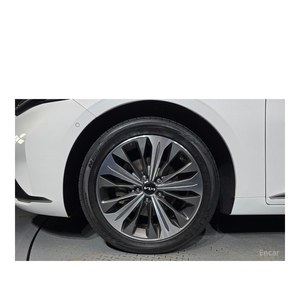 ปี 2021 สำหรับรถยนต์ Kia K8 Signature ระยะทาง 121,897 กม. มาตรฐานไอเสียยูโร 5 เกียร์อัตโนมัติ พวงมาลัยซ้าย - Product Image 5