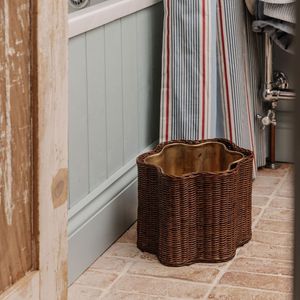 Round Shape Rattan Waste Bin Handmade Decorative Wicker Dustbin For Hotel Room And Living Space Organization - Product Image 2