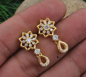 Pendientes de Lujo con Baño de Oro y Circonitas Cúbicas en Forma de Gota de Agua, con Engaste de Bisel, Estilo Vintage, para Bodas, Aniversarios y Fiestas - Product Image 2