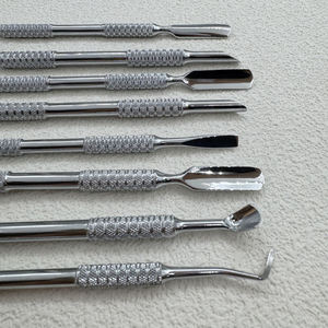 Pousse-cuticules double tête en acier inoxydable personnalisé très demandé, réutilisable, pour le retrait du vernis à ongles et le nettoyage des ongles - Product Image 3