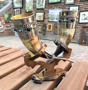 Viking Horn Beer <b>Mugs</b> With Wooden Stand And Decorative Sword Holder Floral Pattern Gold Plated Vintage Style For Party Adult Use - Product Image 2