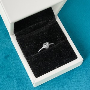 Glosbe Co Everyday Wear Women 18K Solid Gold Heart-Shaped Natural Diamond <b>Ring</b> 4.8x4.2mm for Certified Jewelry Wholesale Vietnam - Product Image 3