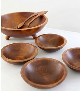 Ensemble de vaisselle ronde élégante en bois, 4 pièces, minimaliste, écologique, durable, pour une utilisation quotidienne - Product Image 1