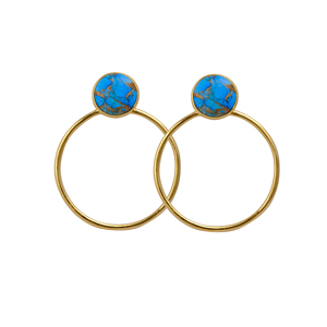 Pendientes de Aro Abiertos Hechos a Mano con Turquesa Mohave, Bañados en Oro, con Gema Natural, Estilo Boho - Product Image 1