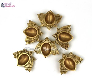 Nirmala Handicrafts Traditional Handcrafted Brass Diya Shape Indian Oil <b>Lamp</b> for Home Temple Mandir Diwali Decor Festive Return - Product Image 4