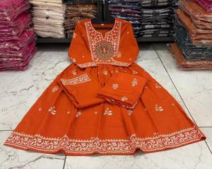 Vestido Maxi Tejido Bordado Naranja con Estampado Floral, Manga Larga, Estilo Boho Recto, Casual, con Dobladillo Acampanado para Primavera - Product Image 3