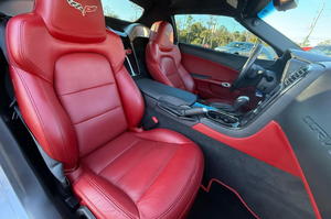 Voiture d'occasion de luxe Chevrolet Corvette Cabriolet sans accident, très demandée, à l'exportation - Product Image 4