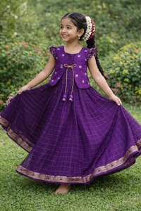 Colección de Bodas, Últimos Diseños Tradicionales Indios Modernos, Lehenga Choli de Brocado para Niños, Disponible a Precio de Mayoreo desde India - Product Image 5