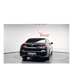 BMW Serie 7 740i SDrive M Sport Modelo 2023/11 45.390 km Caja de Cambios Automática Volante a la Izquierda - Product Image 3