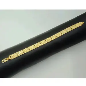 กำไลข้อมือผู้ชายทองคำแท้ 22K ดีไซน์เรขาคณิตแบบตัดเพชร พร้อมดีไซน์ทันสมัยและดีไซน์แบบดั้งเดิม  งานฝีมือระดับพรีเมียม - Product Image 2