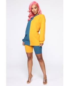 Conjunto de Sudadera de Manga Larga con Cuello Redondo y Bloques de Color para Mujer con Pantalones Cortos a Juego, Estilo Casual Holgado para Primavera - Product Image 1