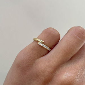 Elegante Anillo de Oro Sólido con Banda de Diamantes Blancos Redondos, Joyería para Propuesta de Matrimonio, Regalo de Agradecimiento, Anillo de Boda para Ella - Product Image 5