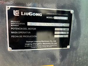 Chargeuse-pelleteuse CLG766A d'occasion, 4 roues motrices, modèle 2021, capacité de charge nominale de 9 tonnes, puissance de 75 kW, engin de construction pour creuser et charger - Product Image 6
