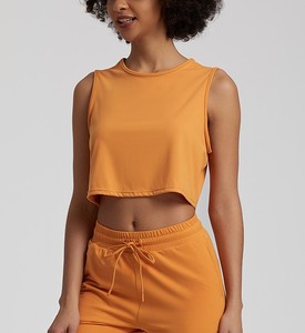 ชุดเซ็ต 2 ชิ้นสำหรับผู้หญิง ชุดลำลองฤดูร้อน เสื้อครอปแขนกุด กางเกงขาสั้นวิ่งออกกำลังกาย ชุดกีฬา ชุดออกกำลังกาย - Product Image 5