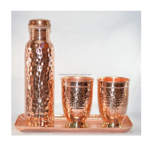 Botella de agua de cobre puro para beber a diario, que apoya la digestión natural, la hidratación y los hábitos tradicionales de bienestar. - Product Image 1