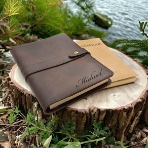 Funda de Cuero Genuino para Cuaderno, de Lujo y Duradera, Recargable, con Espacio para Escribir, Estilo Ejecutivo, NBC-0023 - Product Image 1