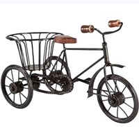 Miniature de rickshaw vintage, pièce maîtresse artisanale en métal et bois, accessoires de cyclisme pour mariages
